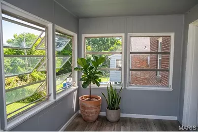 6997 Woodrow Avenue, Saint Louis, MO 63121 - Photo 9