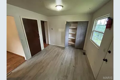 11749 Galba Drive, Florissant, MO 63033 - Photo 9