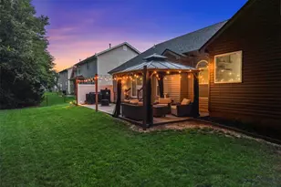 2062 Great Oaks Valley Dr, Wentzville, MO 63385 - Photo 43