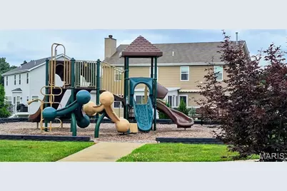 492 Pleasant Breeze Drive, Wentzville, MO 63385 - Photo 33