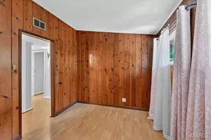 724 Fieldcrest Dr, Saint Louis, MO 63126 - Photo 35