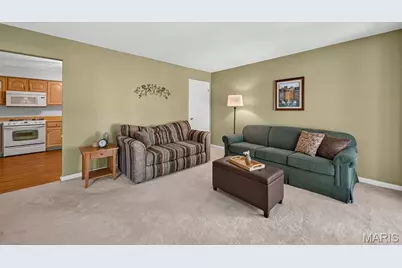 2229 La Cuesta Drive, Florissant, MO 63031 - Photo 7
