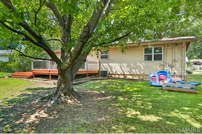1540 Leisure Drive, Florissant, MO 63031 - Photo 29