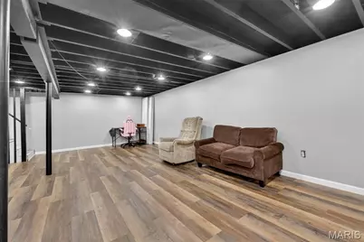 1540 Leisure Drive, Florissant, MO 63031 - Photo 21