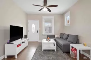 4433 Tholozan Ave, Saint Louis, MO 63116 - Photo 5