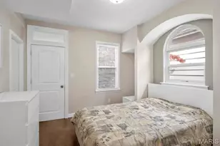 4433 Tholozan Ave, Saint Louis, MO 63116 - Photo 11