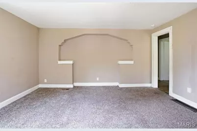 8149 Allen Avenue, Saint Louis, MO 63114 - Photo 5