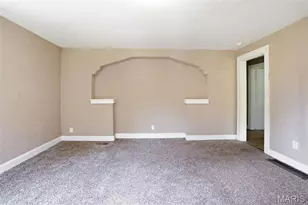 8149 Allen Ave, Saint Louis, MO 63114 - Photo 5