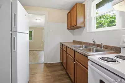8149 Allen Avenue, Saint Louis, MO 63114 - Photo 11