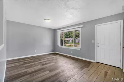 9713 Dennis Drive, Saint Louis, MO 63136 - Photo 5