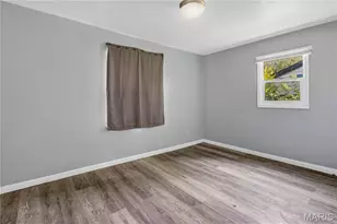 9713 Dennis Dr, Saint Louis, MO 63136 - Photo 11