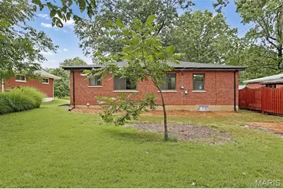 8230 Villaton Drive, Saint Louis, MO 63123 - Photo 29