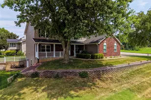 701 Loretta Dr, O'Fallon, MO 63366 - Photo 5