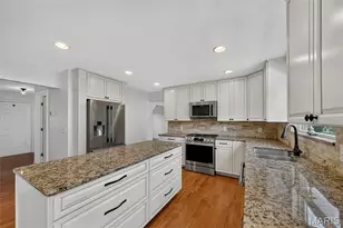 701 Loretta Dr, O'Fallon, MO 63366 - Photo 23