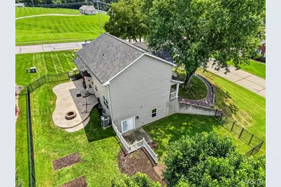 701 Loretta Drive, O'Fallon, MO 63366 - Photo 3