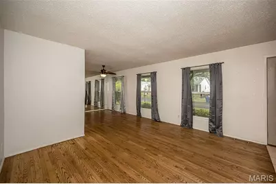 2145 Jenkee Drive, Florissant, MO 63031 - Photo 9
