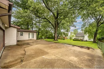 2145 Jenkee Drive, Florissant, MO 63031 - Photo 43