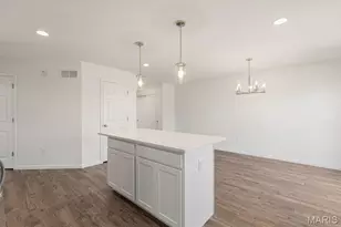 406 Yellow Rose Ct, Wentzville, MO 63385 - Photo 11