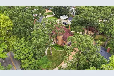7061 Forsyth Boulevard, University City, MO 63105 - Photo 39