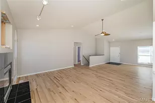 865 Bellerive Manor Dr, Saint Louis, MO 63141 - Photo 7