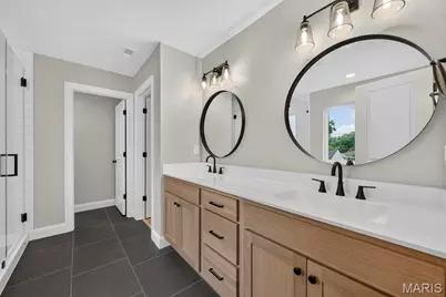 8741 Magdalen Avenue, Saint Louis, MO 63144 - Photo 27