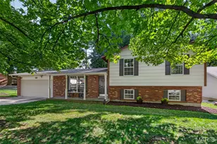 23 Crescent Woods Dr, Saint Peters, MO 63376 - Photo 3