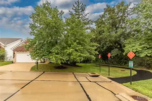 537 Boulder River Dr, O'Fallon, MO 63368 - Photo 3