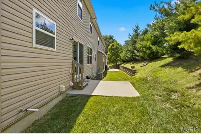27 Loris Lane, Saint Charles, MO 63303 - Photo 35