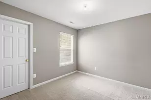 27 Loris Ln, Saint Charles, MO 63303 - Photo 21