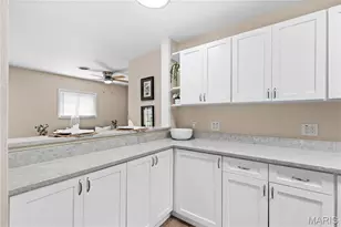 6334 Hurstgreen Ln, Affton, MO 63123 - Photo 9