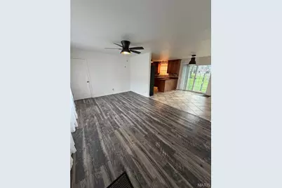 713 Plaza Drive, O'Fallon, MO 63366 - Photo 3
