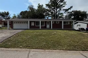 713 Plaza Dr, O'Fallon, MO 63366 - Photo 3