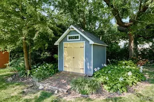 843 N Florissant Rd, Saint Louis, MO 63135 - Photo 29