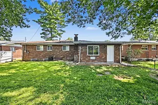 365 Naomi Ave, Florissant, MO 63031 - Photo 15