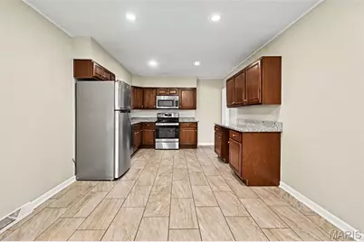365 Naomi Avenue, Florissant, MO 63031 - Photo 3