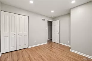 10234 Cedarhurst Dr, Saint Louis, MO 63136 - Photo 9