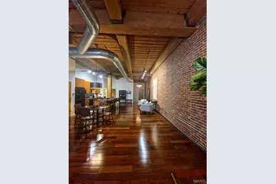 1015 Washington Avenue #404, Saint Louis, MO 63101 - Photo 9