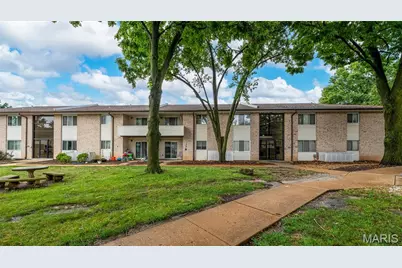 10083 Sakura Drive #C, Saint Louis, MO 63128 - Photo 15