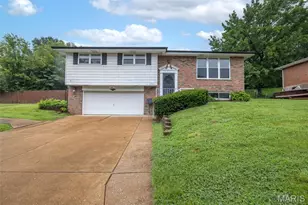 1439 Twin Oaks Dr, Arnold, MO 63010 - Photo 1