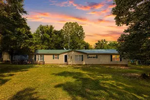 600 Hidden Lake Rd, De Soto, MO 63020 - Photo 1