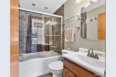 1817 W Clark Street, Saint Charles, MO 63301 - Photo 23