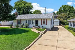 1817 W Clark St, Saint Charles, MO 63301 - Photo 3
