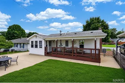 1817 W Clark Street, Saint Charles, MO 63301 - Photo 7