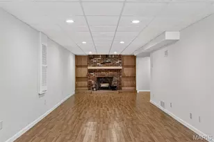 1817 W Clark St, Saint Charles, MO 63301 - Photo 35