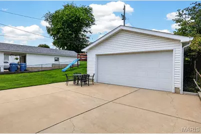 1817 W Clark Street, Saint Charles, MO 63301 - Photo 11