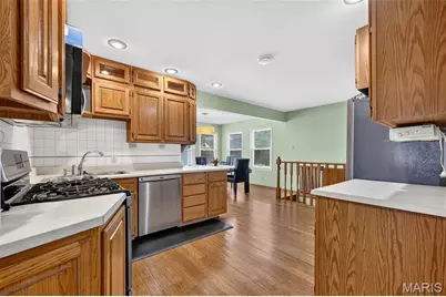 1817 W Clark Street, Saint Charles, MO 63301 - Photo 13
