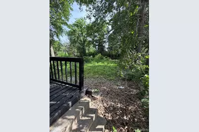 6719 Stratford Avenue, Pine Lawn, MO 63121 - Photo 9