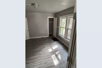 6719 Stratford Avenue, Pine Lawn, MO 63121 - Photo 5
