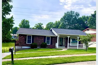 391 Crestbury Drive, Ballwin, MO 63011 - Photo 1