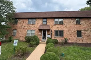 443 S Clay Ave, Kirkwood, MO 63122 - Photo 1